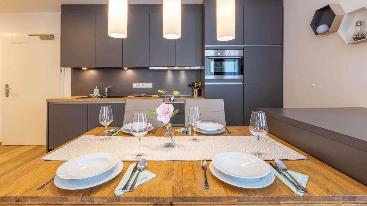 Alpine Appartement Top 3 By Aa Holiday Homes Тауплиц Экстерьер фото